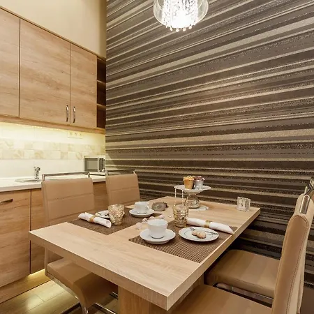Apartman A_or_ B_luxflat_2br_2ba_vaci Street Budapest